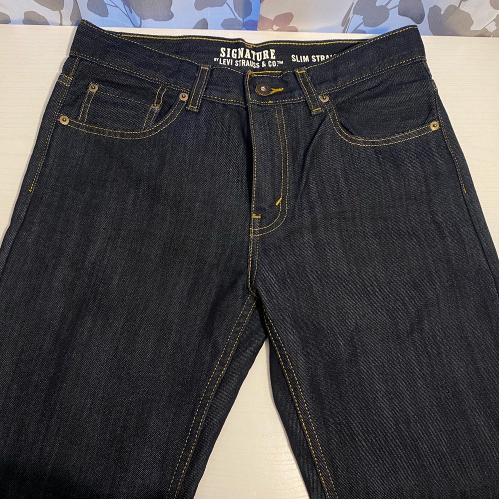 SIGNATURE By Levels Strauss & Co. Slim Straight Jeans Size W31 L32